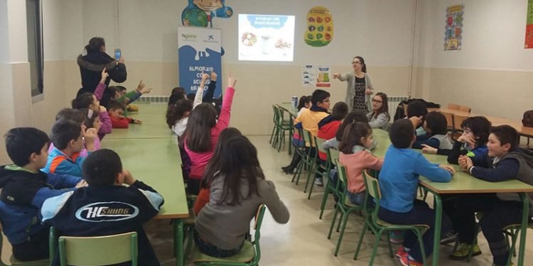 Estudantes de Viloira proban almorzos saudables