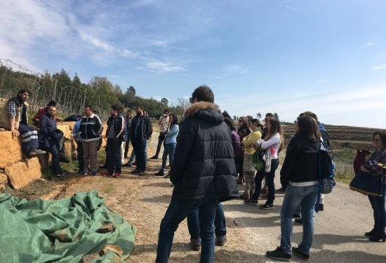 Estudantes de Ponteareas descobren con AGACA e Rede Eusumo o funcionamento das cooperativas