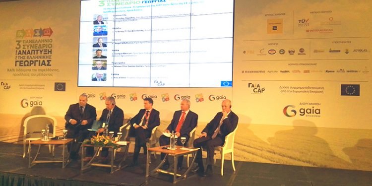 Ángel Villafranca destaca o papel clave das cooperativas na innovación e internacionalización agraria europea