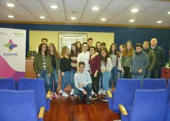 Comenzó en Terra de Trasancos el nuevo ciclo de difusión juvenil del cooperativismo de Rede Eusumo