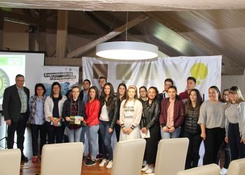 Condes de Albarei acolle por primera vez un obradoiro sobre cooperativismo para estudantes