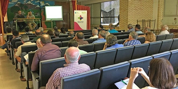 A xornada de Rede Eusumo sobre rendibilidade forestal reuníu a 40 persoas en Beariz