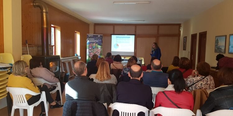 Afrontar en positivo o proceso do envellecemento e promover o empoderamento feminino, actividades sociais, hoxe, en Horsal e Paco & Lola