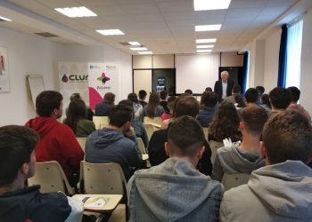 Estudantes de Vilalba achéganse ao cooperativismo con AGACA e Feiraco