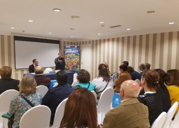 AGACA imparte unha xornada sobre coidado de coidadores en Sarria