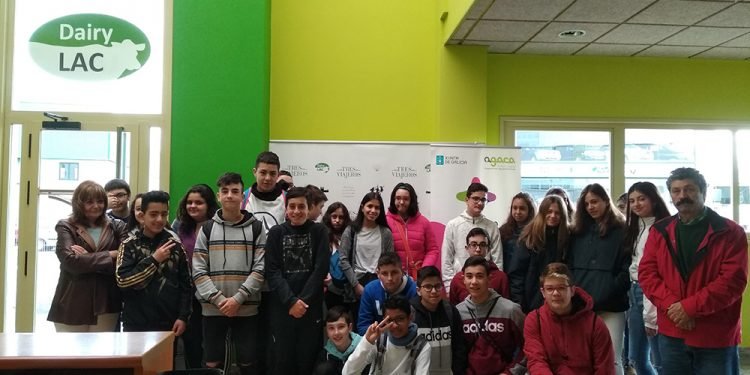 Obradoiro sobre Economía social en Dairylac para 30 estudantes lucenses