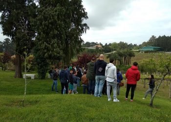 Estudantes de Vilagarcía achéganse ao cooperativismo con AGACA e Condes de Albarei