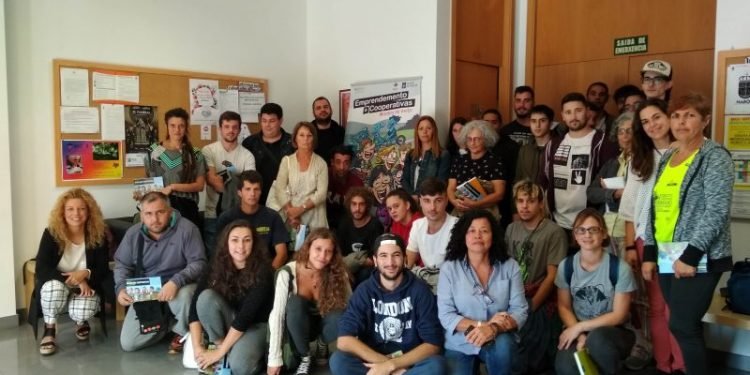 Escolares de Bergondo descobren as cooperativas en Trasancos