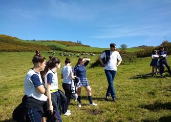 Estudantes de secundaria participaron nun obradoiro sobre cooperativismo en As Vacas da Ulloa