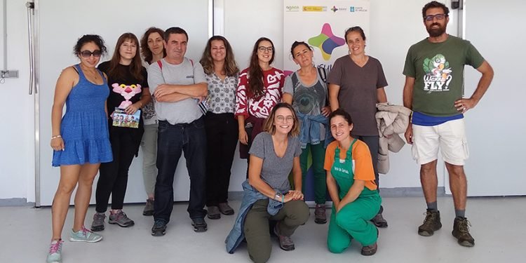 Persoas desempregadas aprenden o potencial do cooperativismo nas Vacas da Ulloa