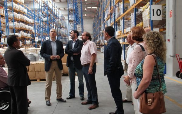 Francisco Conde destaca a faceta empresarial das cooperativas agroalimentarias na visita ao Complexo Industrial de Delagro S. Coop en As Pontes