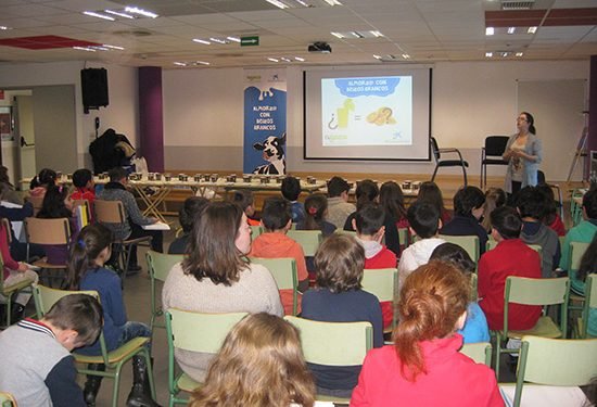 O programa “Almorz@ con Beizos Brancos” conclúe en Lalín tras repartir 500 almorzos en Galicia