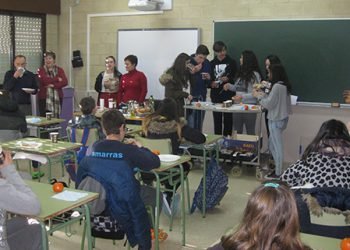 AGACA e “la Caixa” fomentan os almorzos sans en Pontevedra