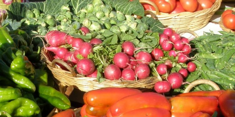 AGACA y Vegalsa – Eroski fomentan la comercialización de productos gallegos de calidad