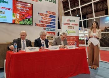 AGACA renueva el convenio con Vegalsa-Eroski para la compra de productos cooperativos
