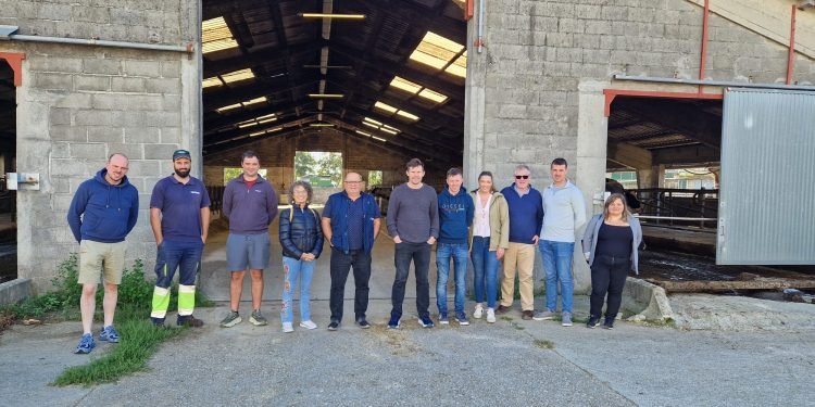 Jóvenes ganaderas y ganaderos de Irlanda visitan Galicia para conocer el modelo cooperativo agroalimentario gallego